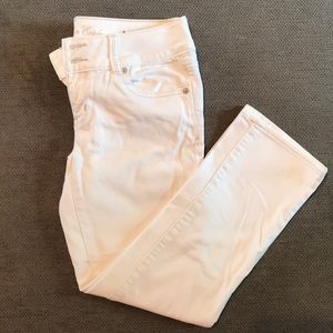 AEO White Jean Capris
